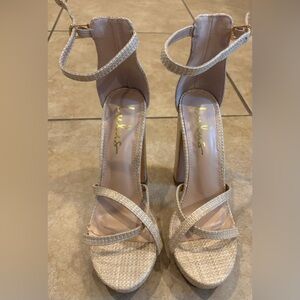 Lulus Beige Block Heels. Size: 7